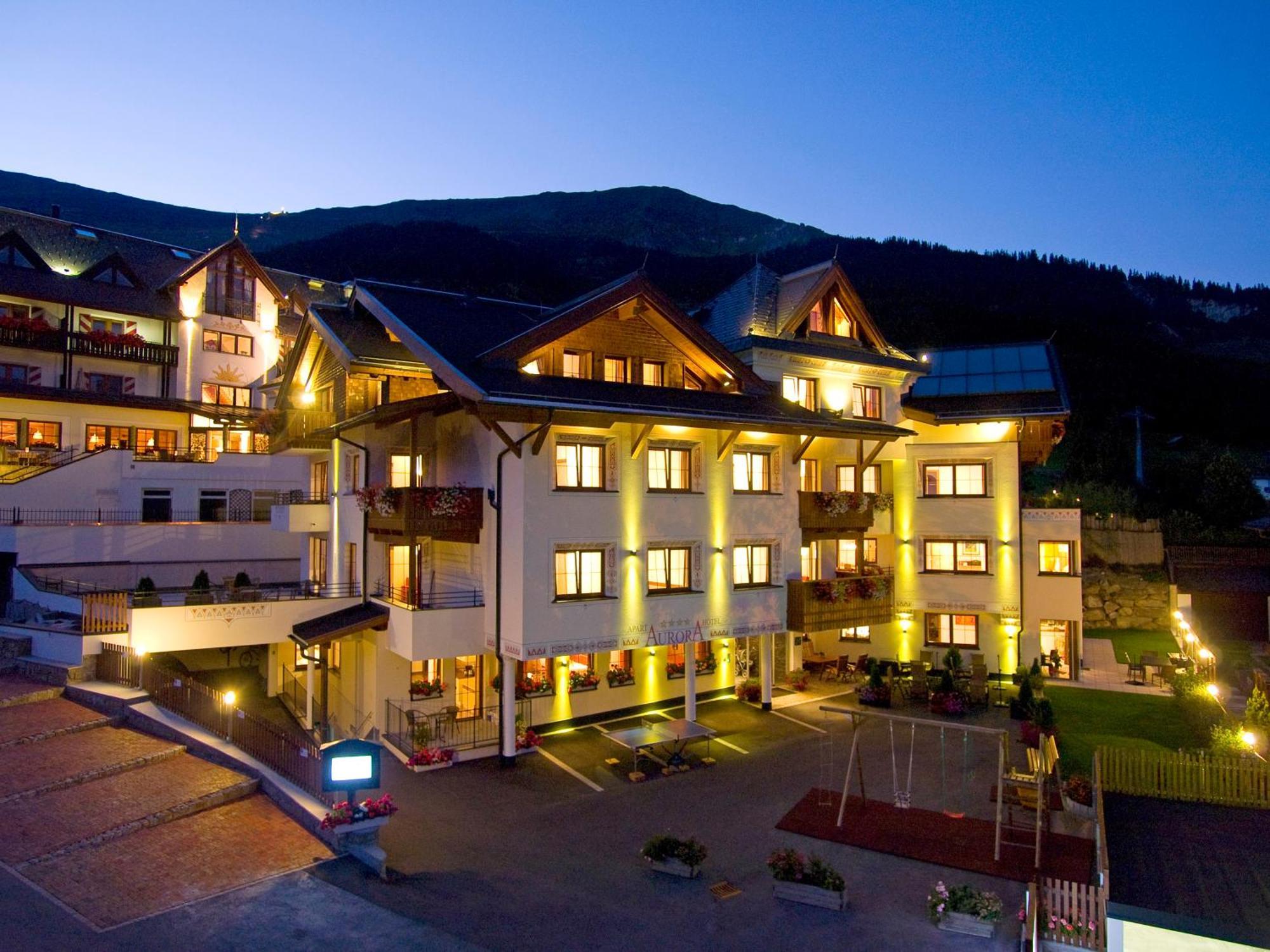 Apart-Hotel Aurora Fiss Exterior photo