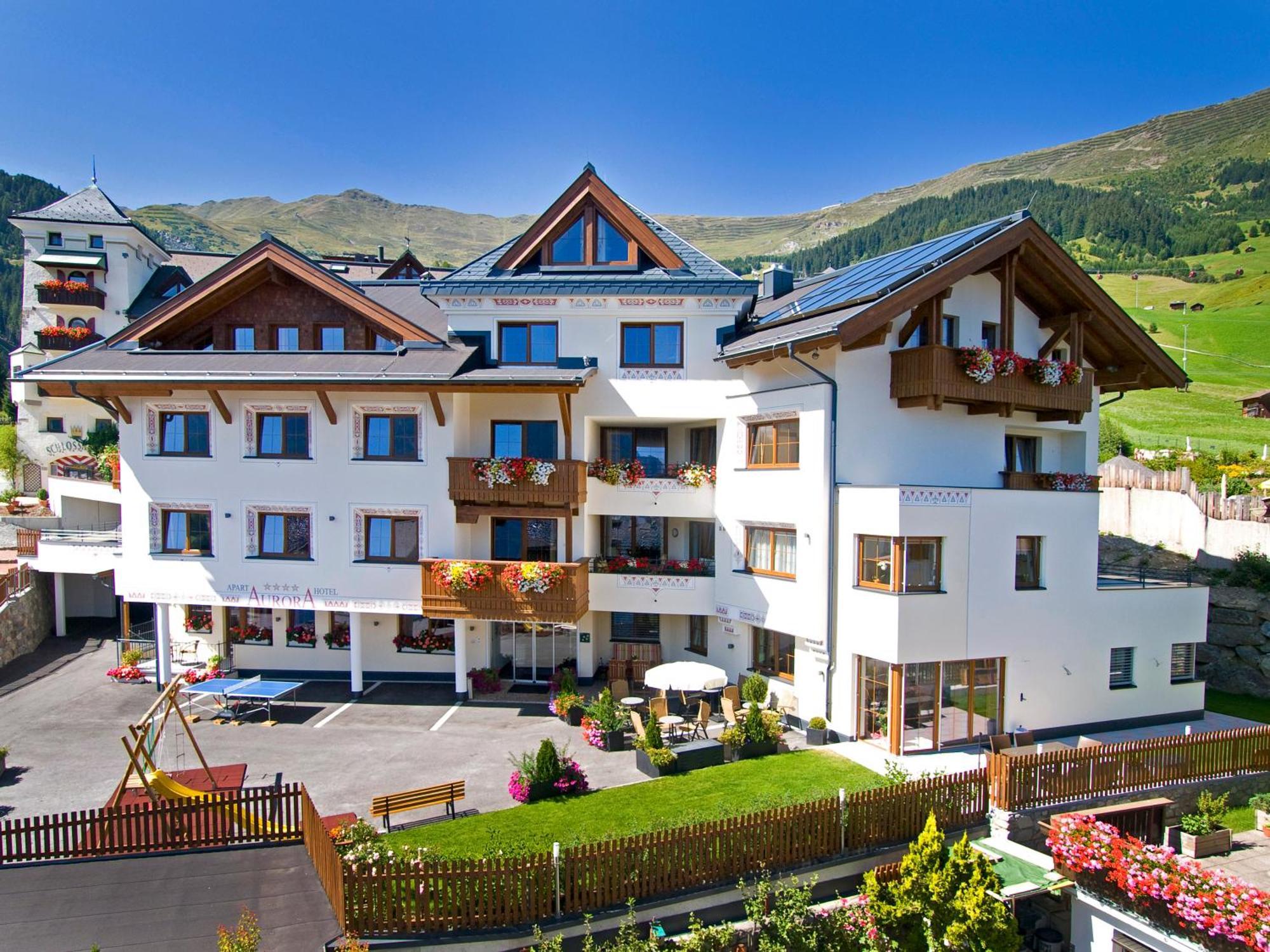 Apart-Hotel Aurora Fiss Exterior photo