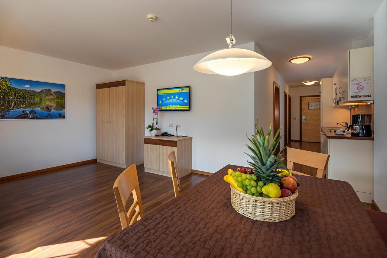 Apart-Hotel Aurora Fiss Exterior photo