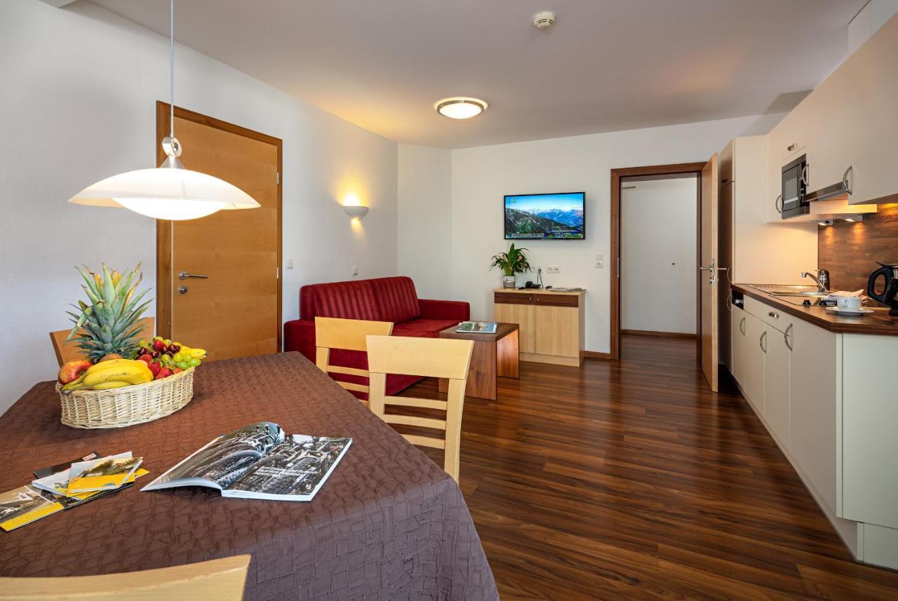 Apart-Hotel Aurora Fiss Exterior photo