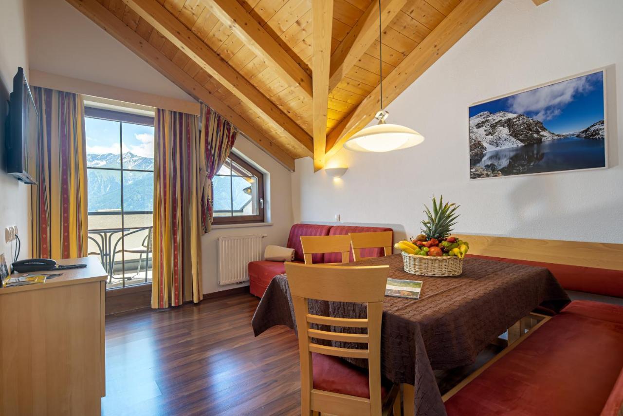Apart-Hotel Aurora Fiss Exterior photo